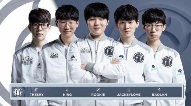 为希腊队首 为希腊队首